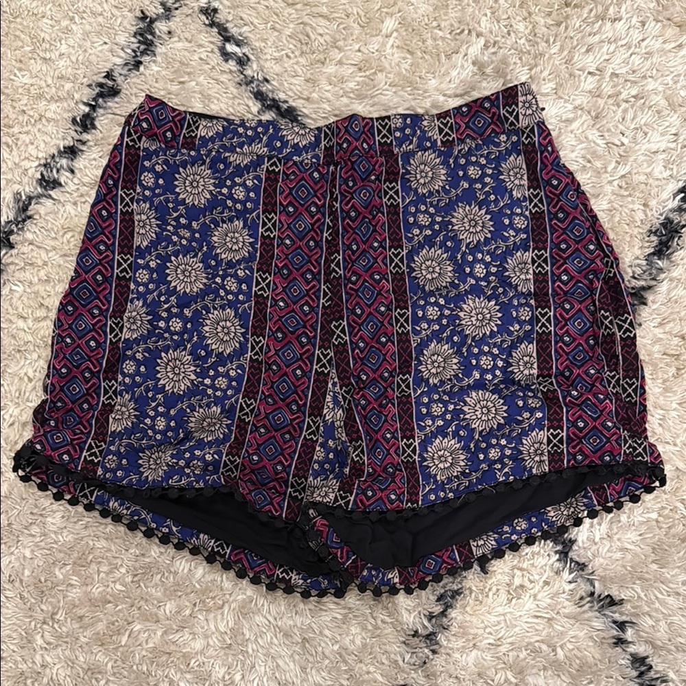Women's Shorts, size 3